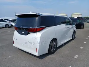 Toyota Alphard 2024 Pearl