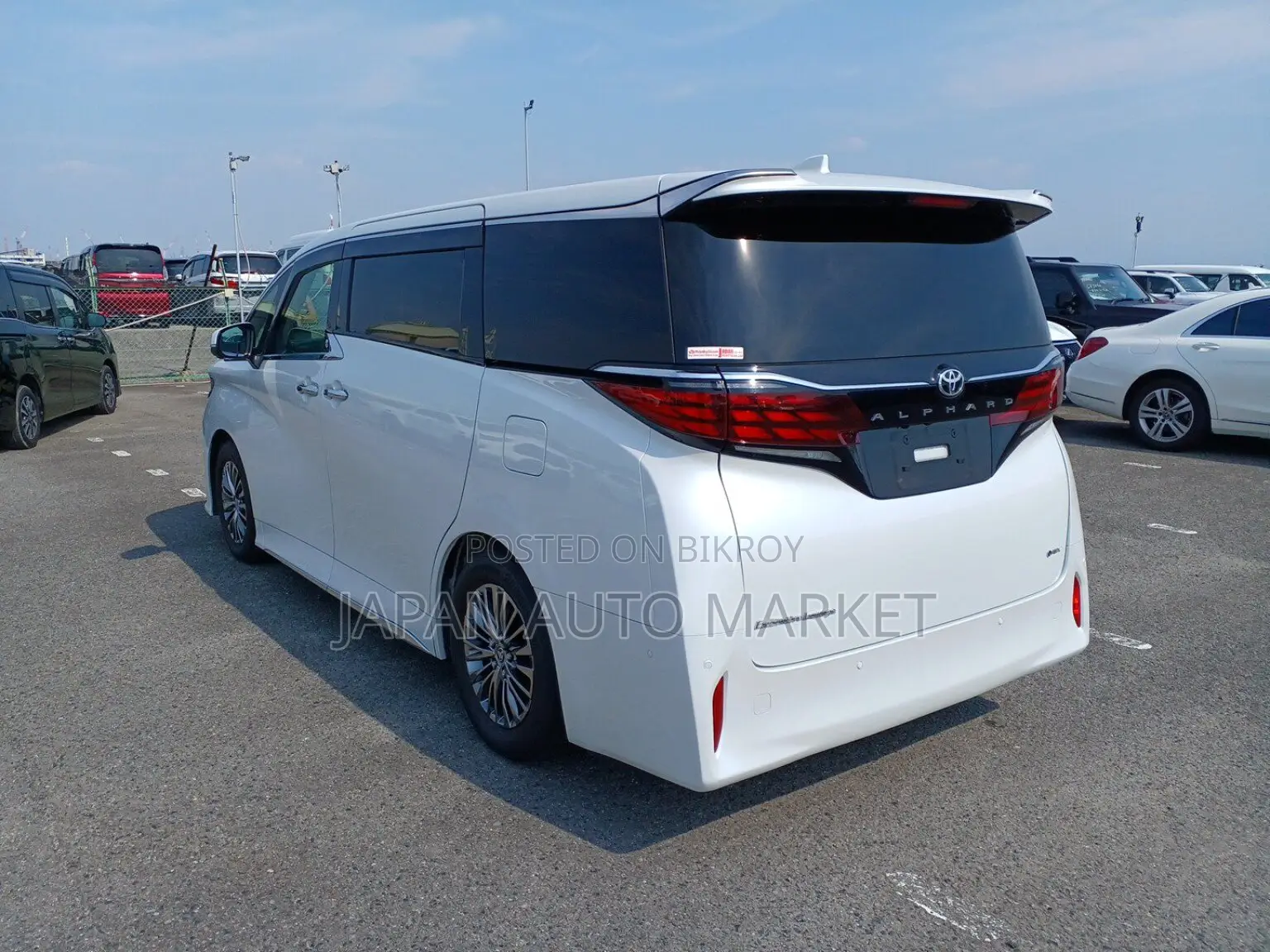 Toyota Alphard 2024 Pearl