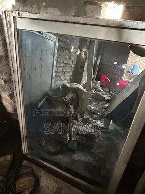 থাই গ্লাস বিক্রয় হবে ৩ জানালার