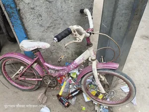 ১৮ সাইজ ৫-৮ বছরের শিশুর সাইকেল