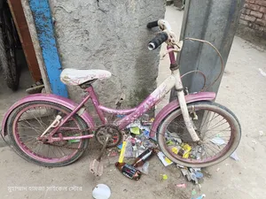 ১৮ সাইজ ৫-৮ বছরের শিশুর সাইকেল