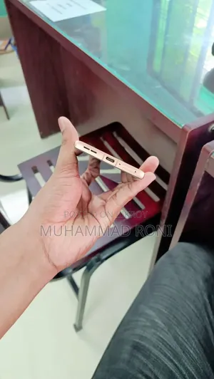 মটোরোলা এজ ৫০ ২৫৬ জিবি রোজ গোল্ড