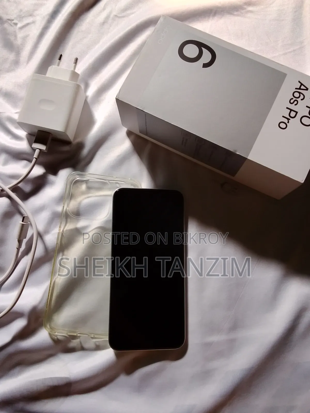 Oppo A6s Pro ২৫৬ জিবি হোয়াইট
