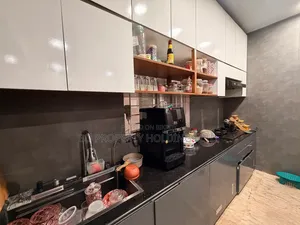 উত্তরায় ভাড়া দেওয়ার জন্য আসবাবপত্রসহ ৩-বেডরুমের অ্যাপার্টমেন্ট