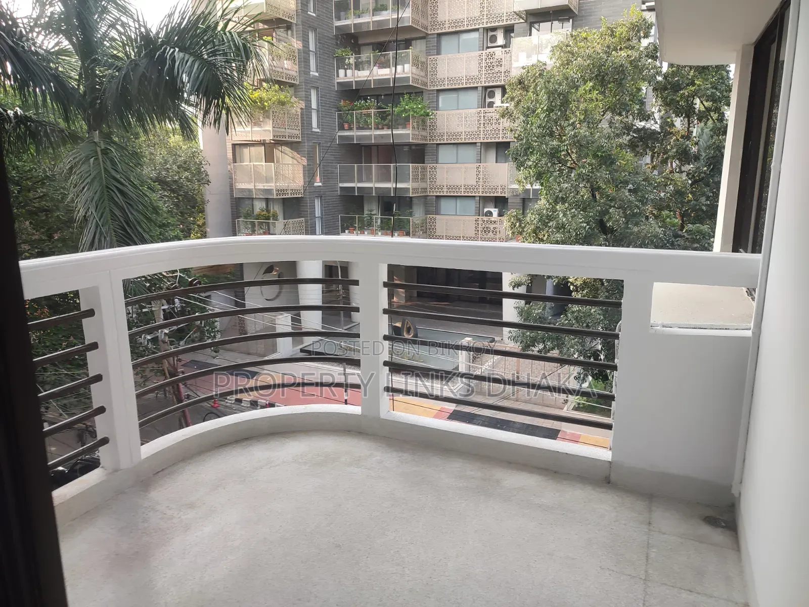4 Bedroom Apartment in Gulshan for rent
