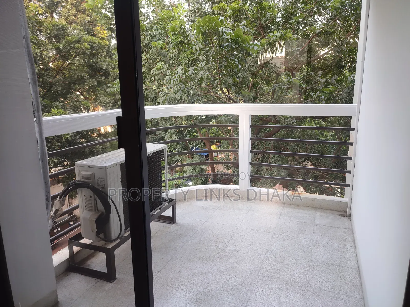 4 Bedroom Apartment in Gulshan for rent