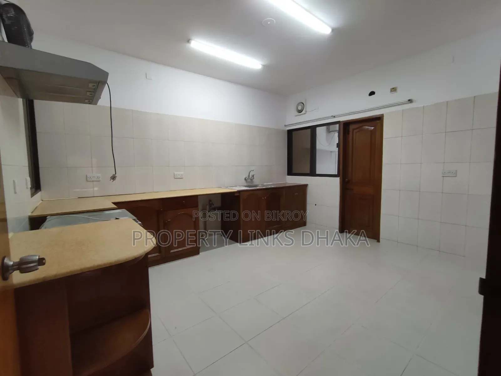 4 Bedroom Apartment in Gulshan for rent
