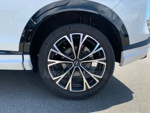 Honda Vezel 2021 Pearl