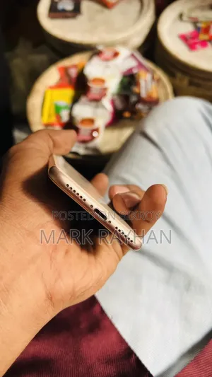 Apple iPhone 8 64 GB Gold