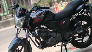 কিওয়ে আরকেএস ১০০ ২০১৮ ব্ল্যাক