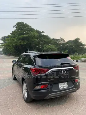 সস্যাংইয়ং কোরাডো ২০২০ কালো