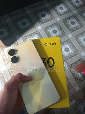 Realme V30 128 GB Yellow