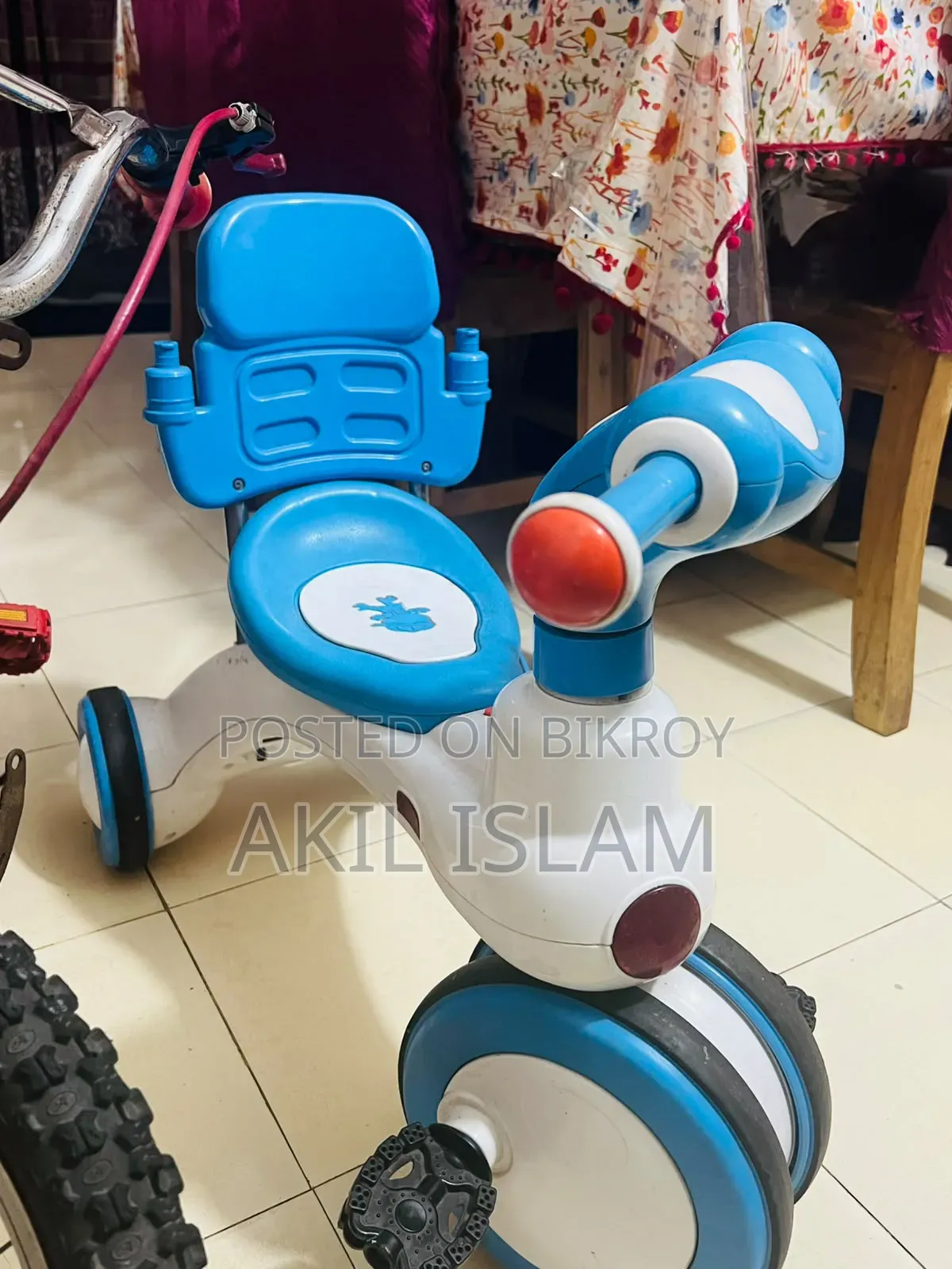 1 Jim & Jolly Rock Rider Tricycle With Backrest 3Y Pink