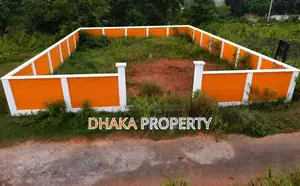 10 Katha Lake & Park View South at Sector-24