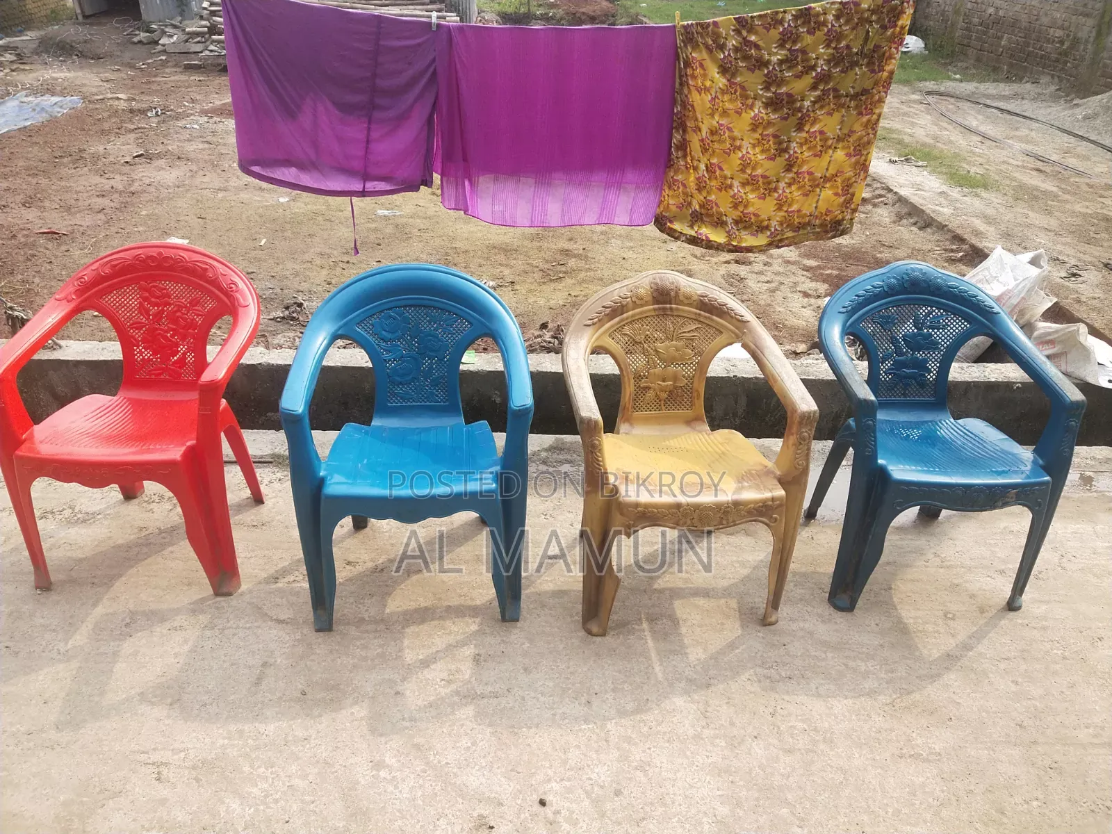 চেয়ার বিক্রি ৪ পিচ
