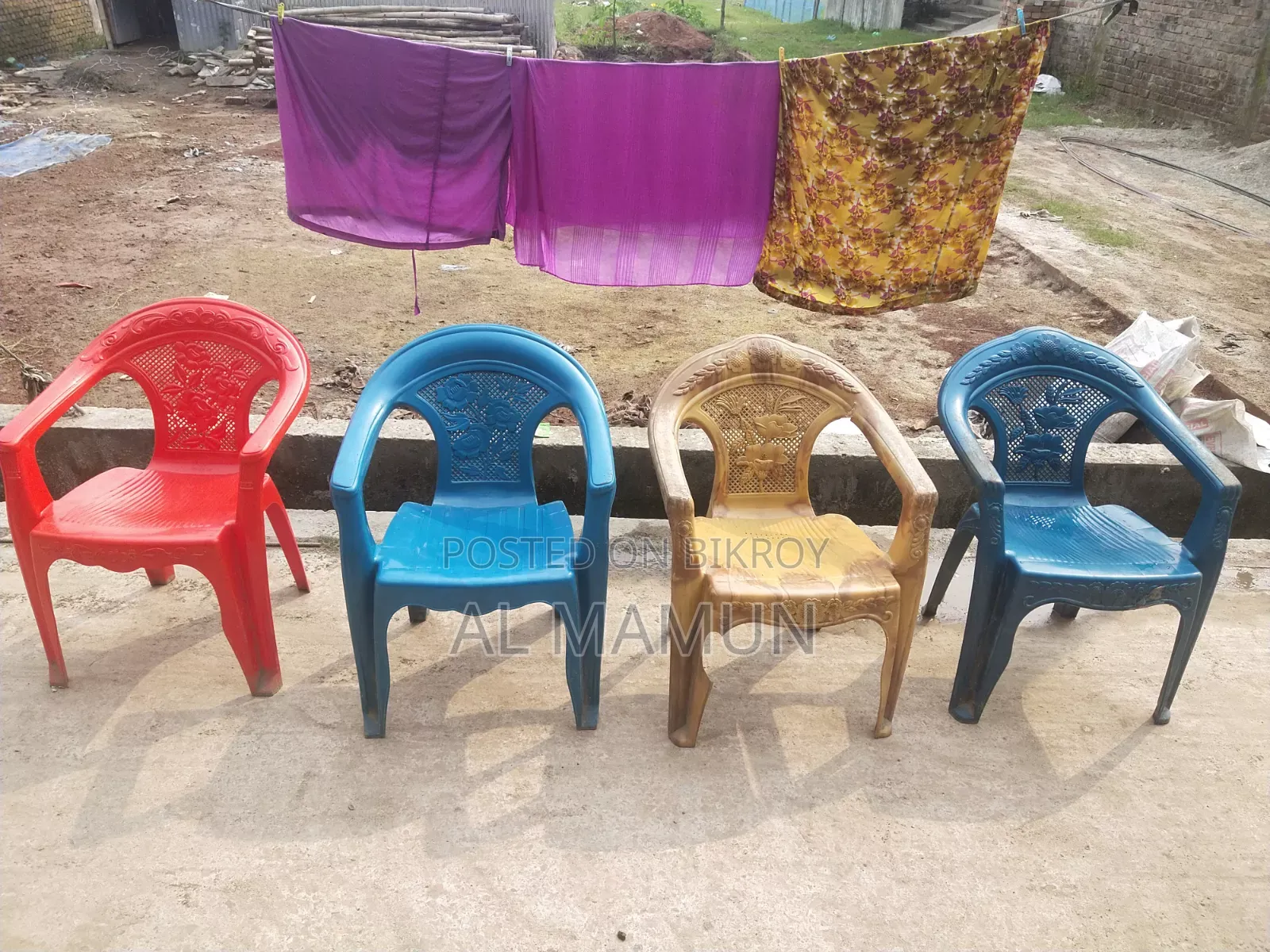 চেয়ার বিক্রি ৪ পিচ