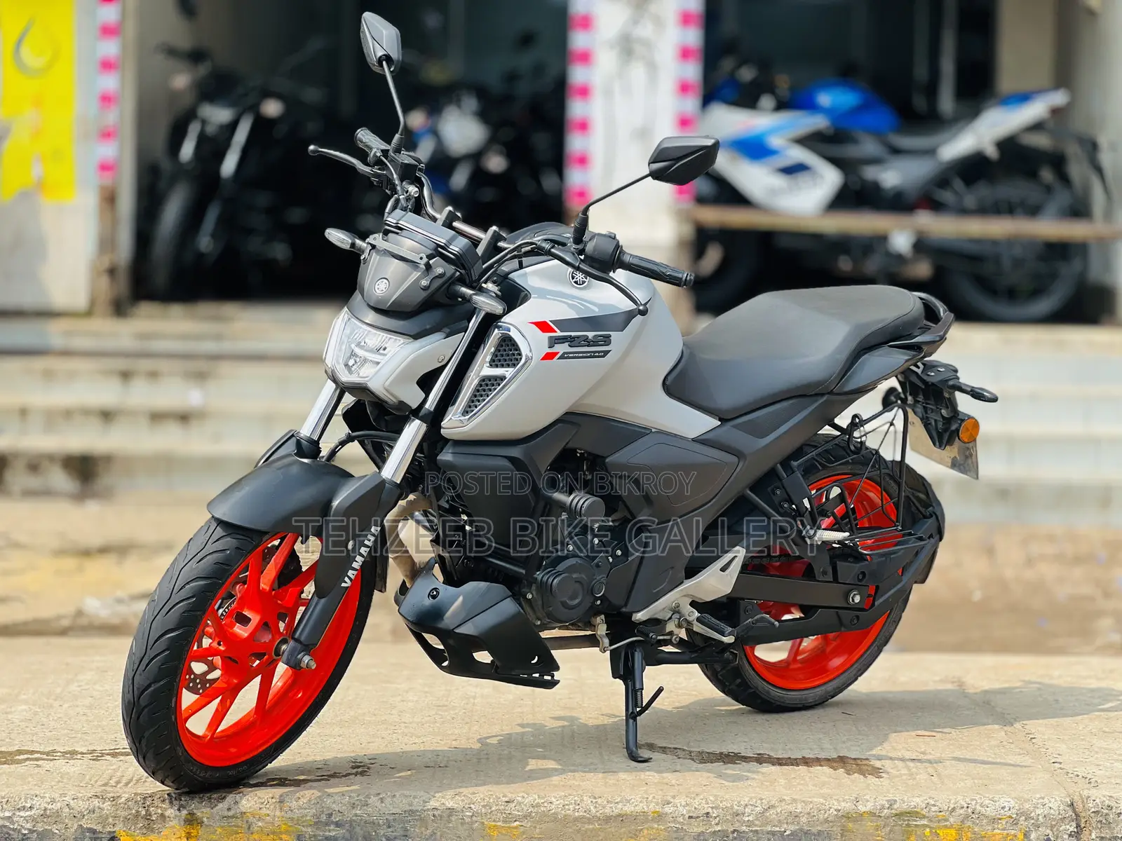 Yamaha FZS V4 2025 White
