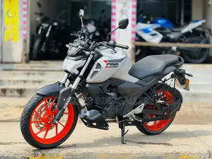 Yamaha FZS V4 2025 White