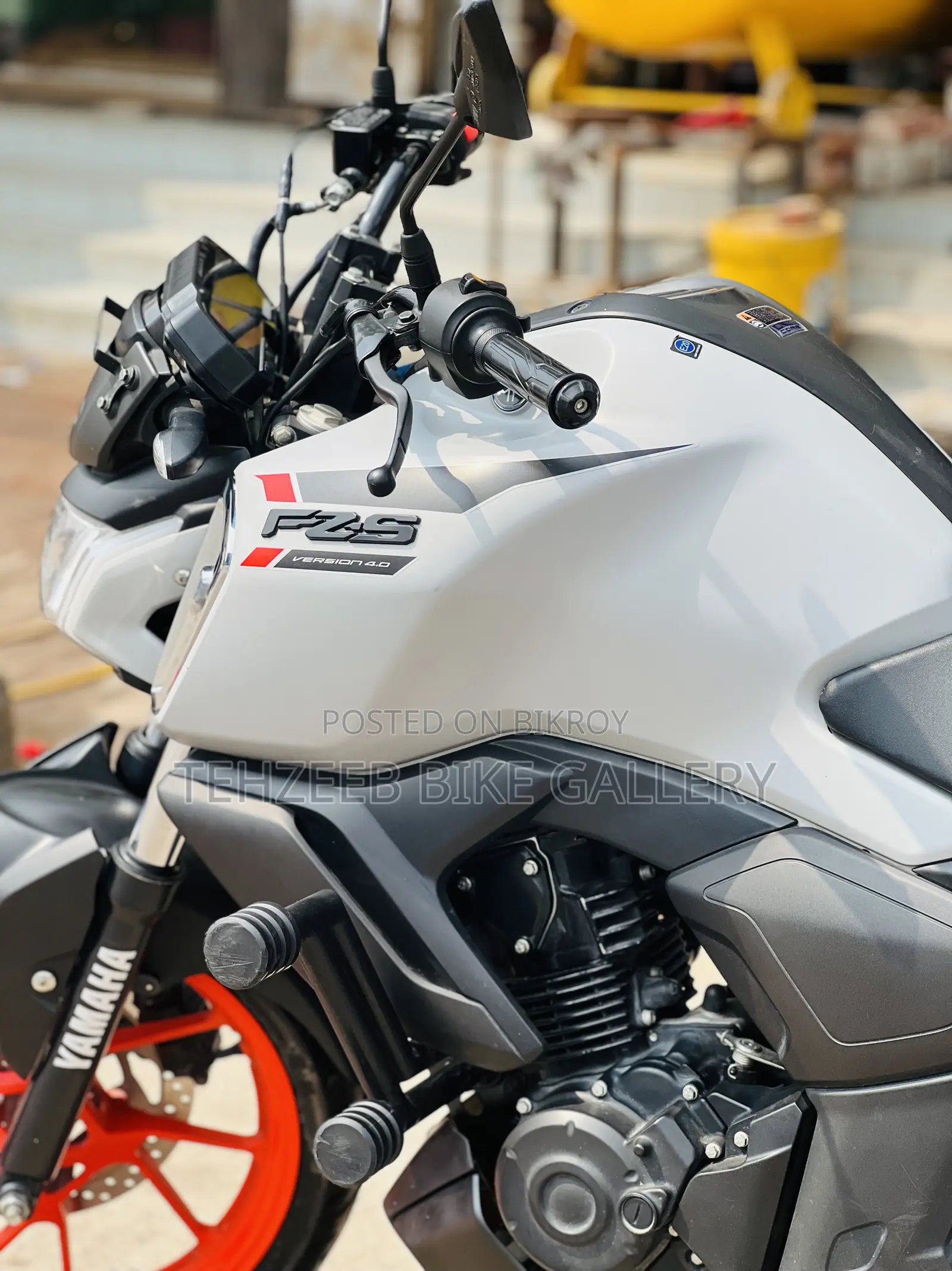 Yamaha FZS V4 2025 White