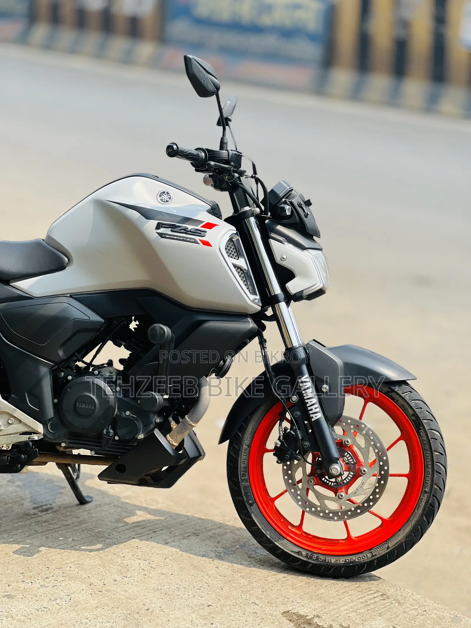 Yamaha FZS V4 2025 White