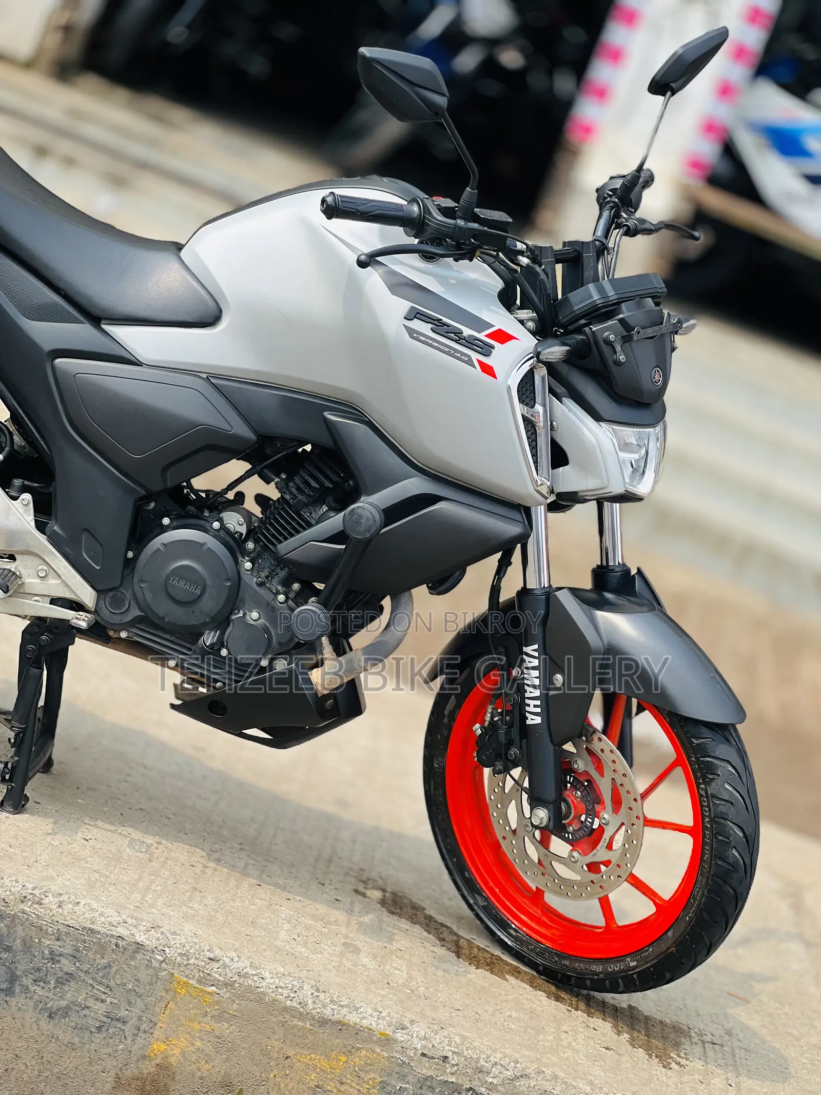 Yamaha FZS V4 2025 White