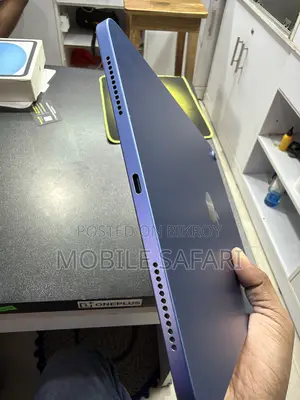 অ্যাপল আইপ্যাড (২০২৫) ৪ জিবি নীল
