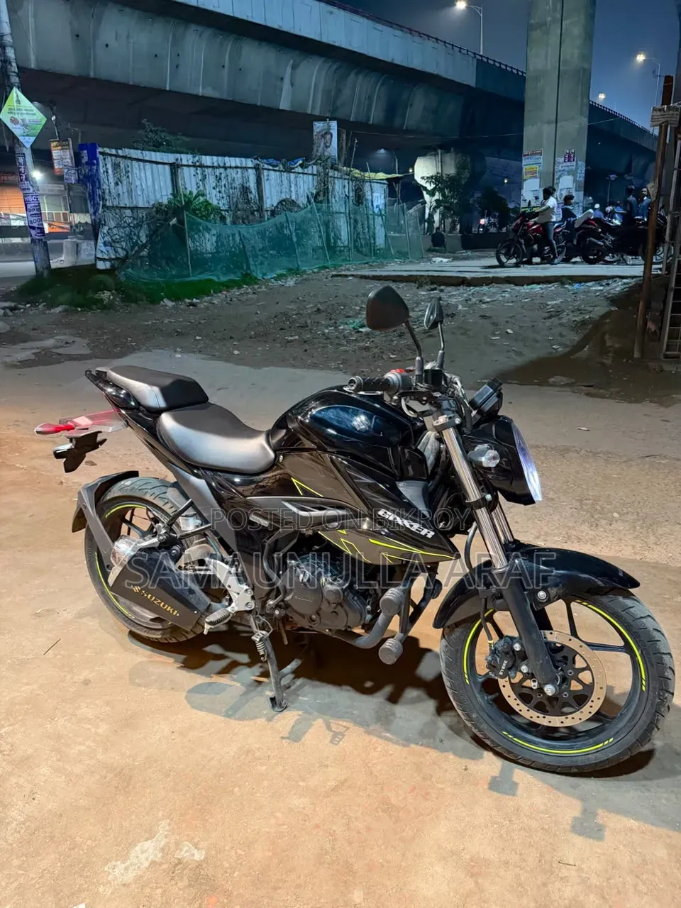 নতুন সুজুকি জিক্সার ২০২৫ কালো