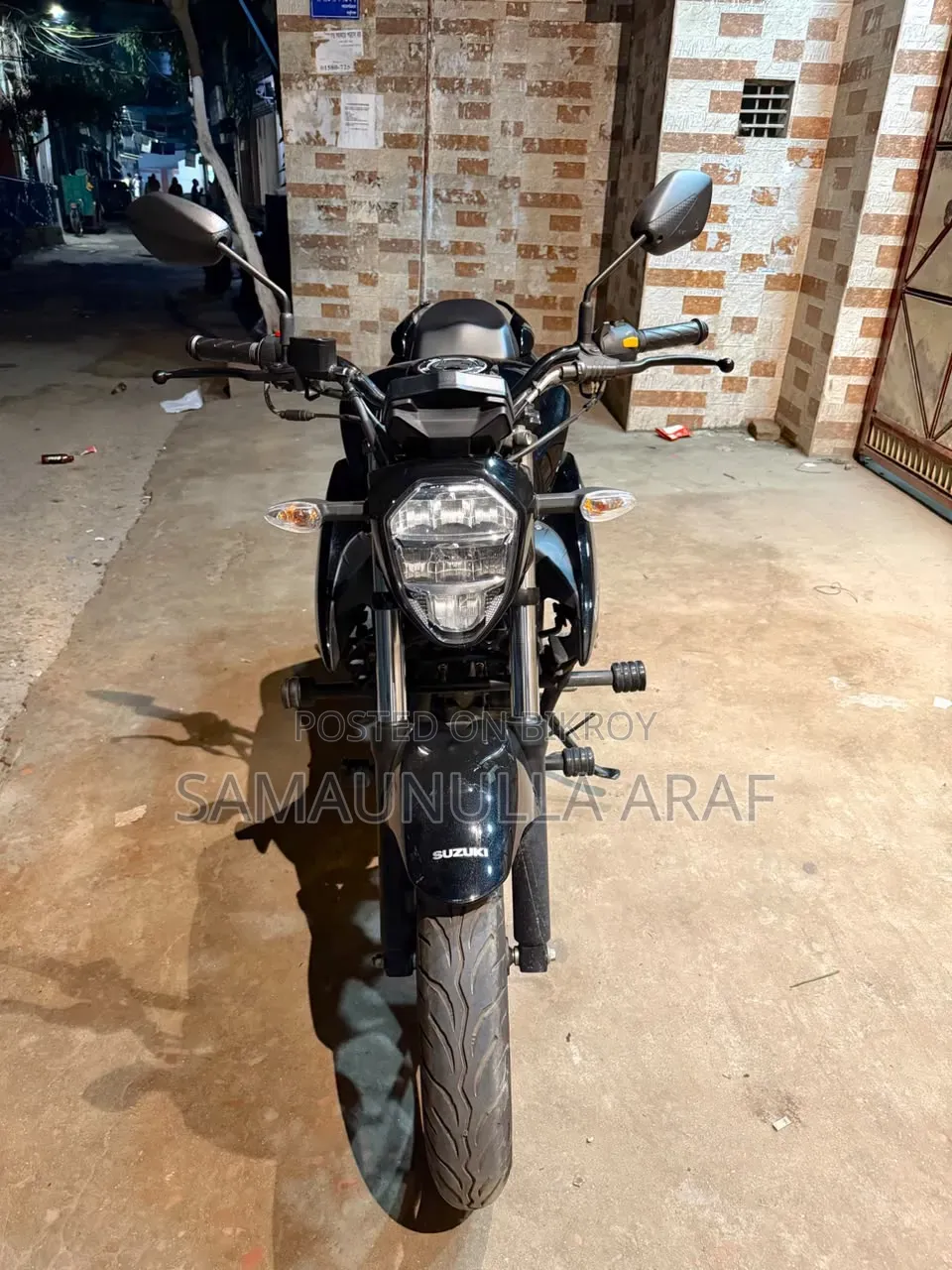 নতুন সুজুকি জিক্সার ২০২৫ কালো