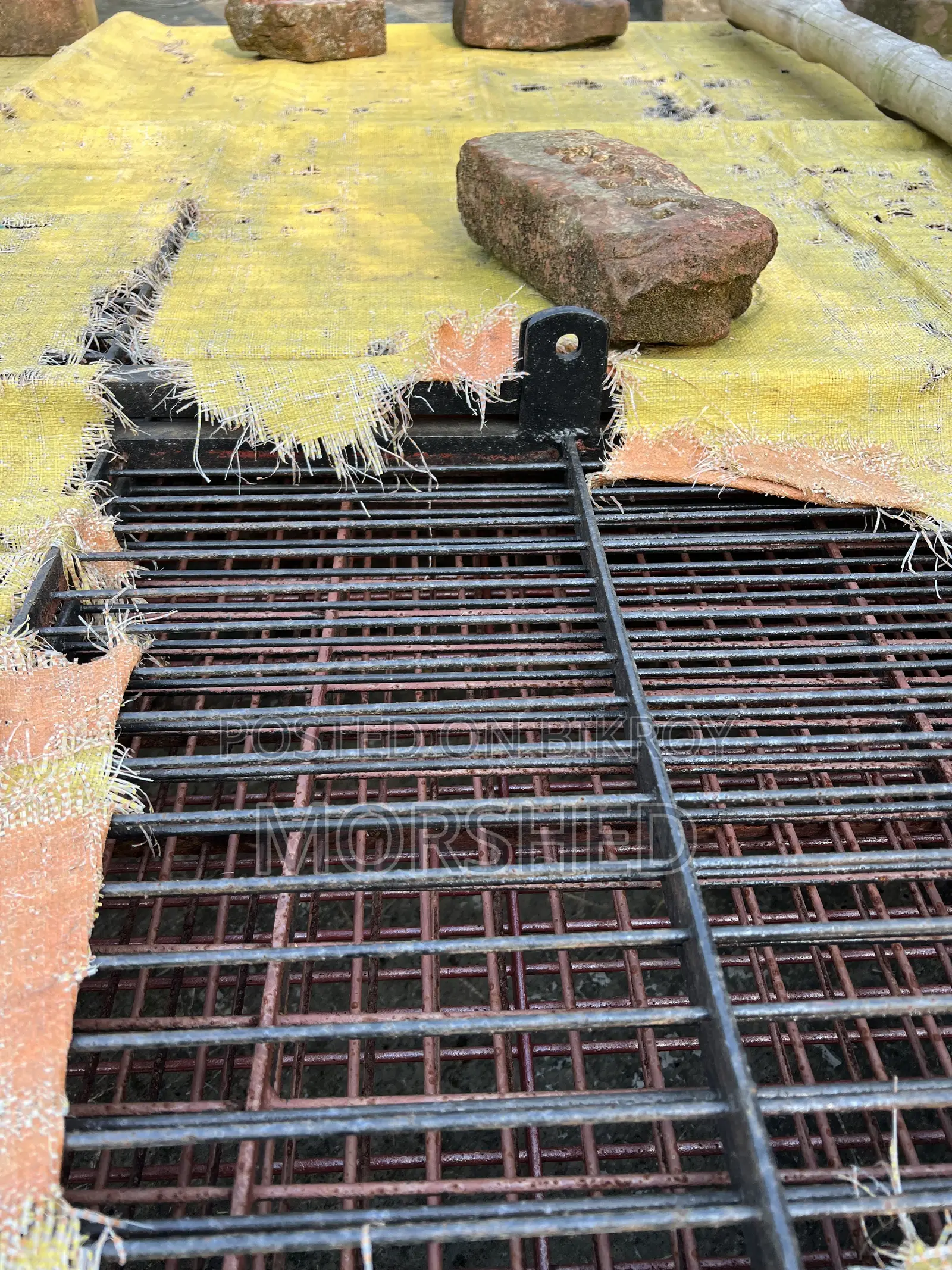 Large Pigeon Cage, Strong Enough for Tigers and Birds