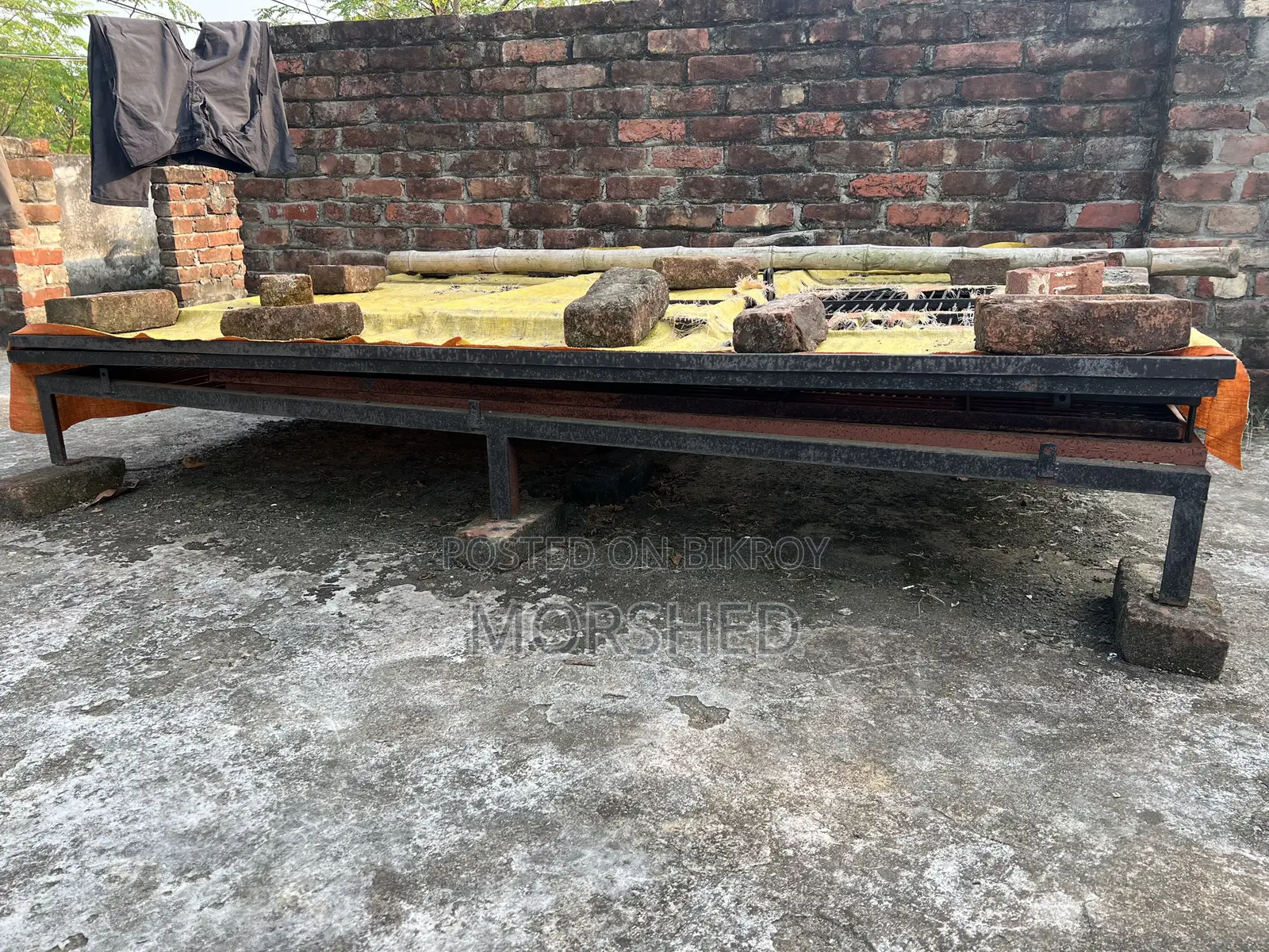 Large Pigeon Cage, Strong Enough for Tigers and Birds