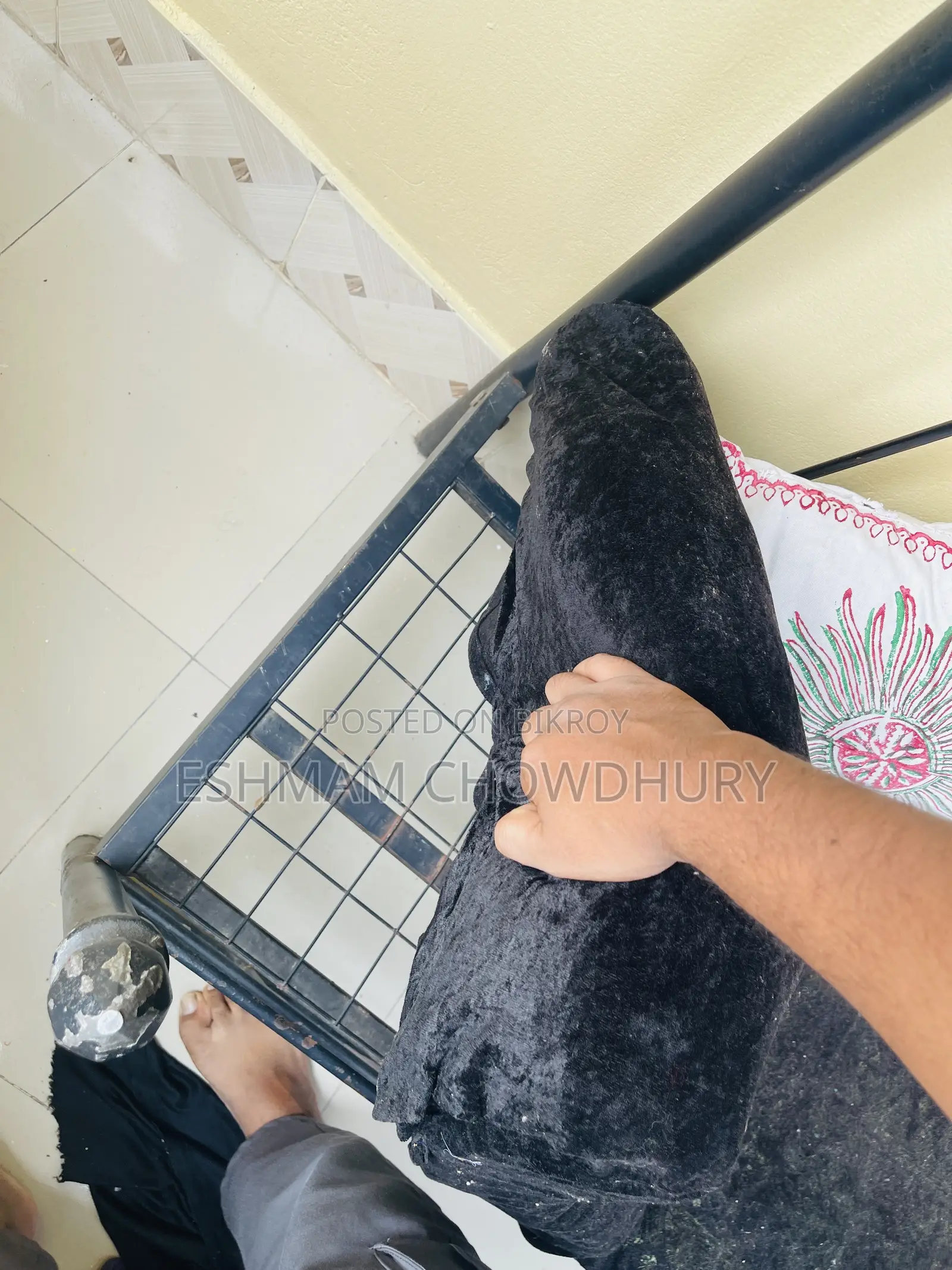 লোহার সোফা ৫.১ ইঞ্চি এবং ২১ ইঞ্চি