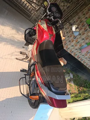 Bajaj CT 100 2022 Red