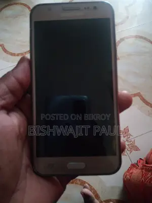 Samsung Galaxy J5 8 GB Gold