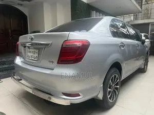 Toyota Axio 1.5 Hybrid 2WD 2017 Silver