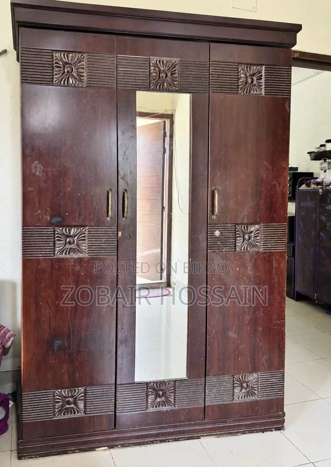 Malaysian Wood Almari/Cupboard/Wardrobe/Almirah for Sale