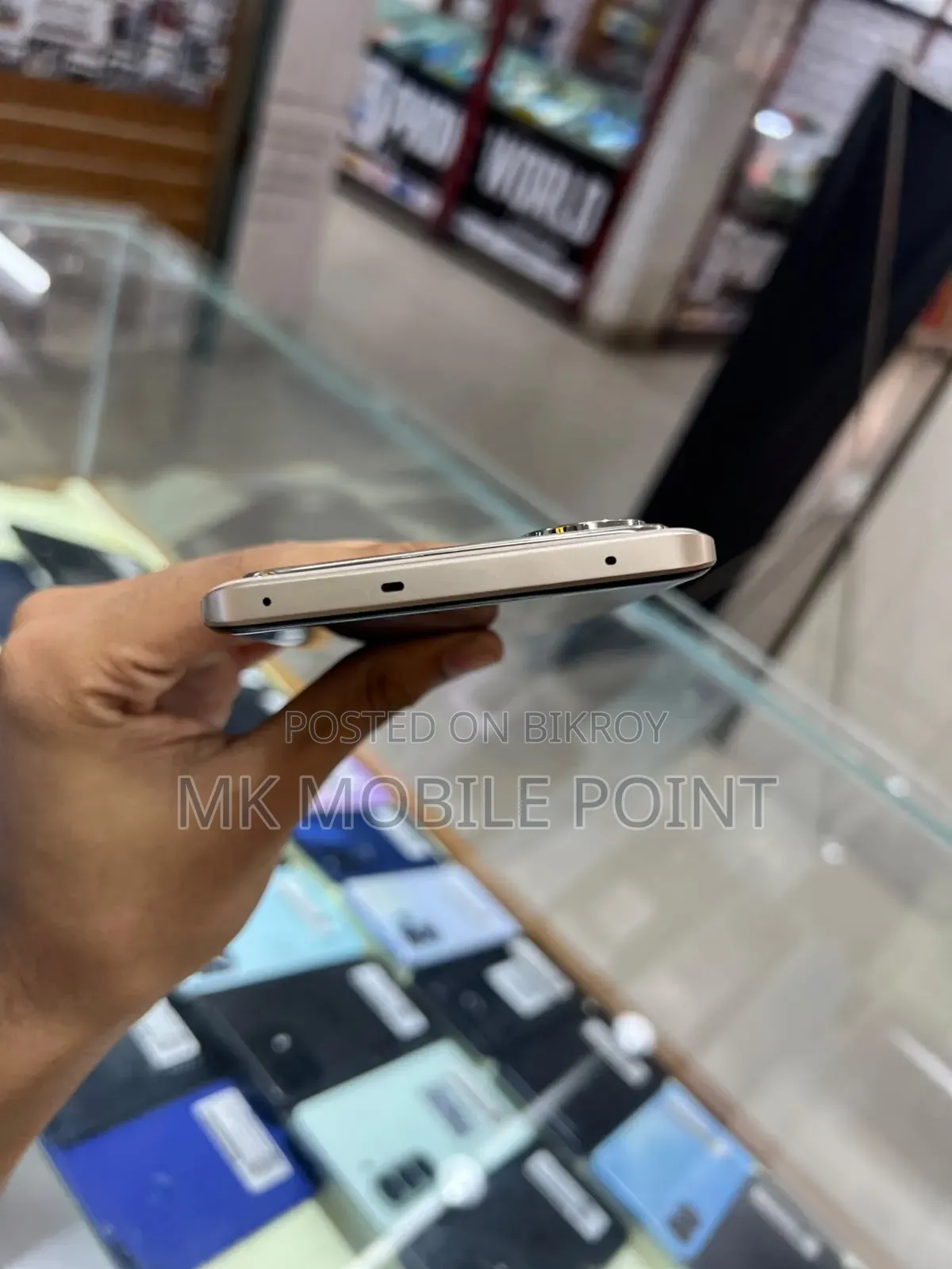 Realme P4 Pro 128 GB Gold
