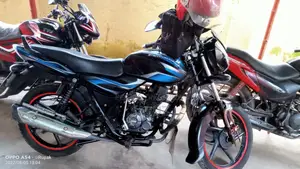 বাজাজ ডিসকভার ১০০ ২০১৮ ব্লু