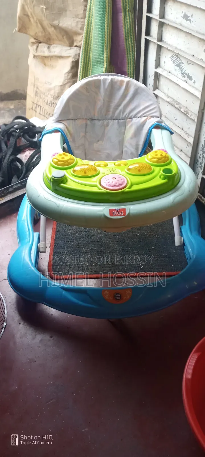 বেবি ওয়াকার