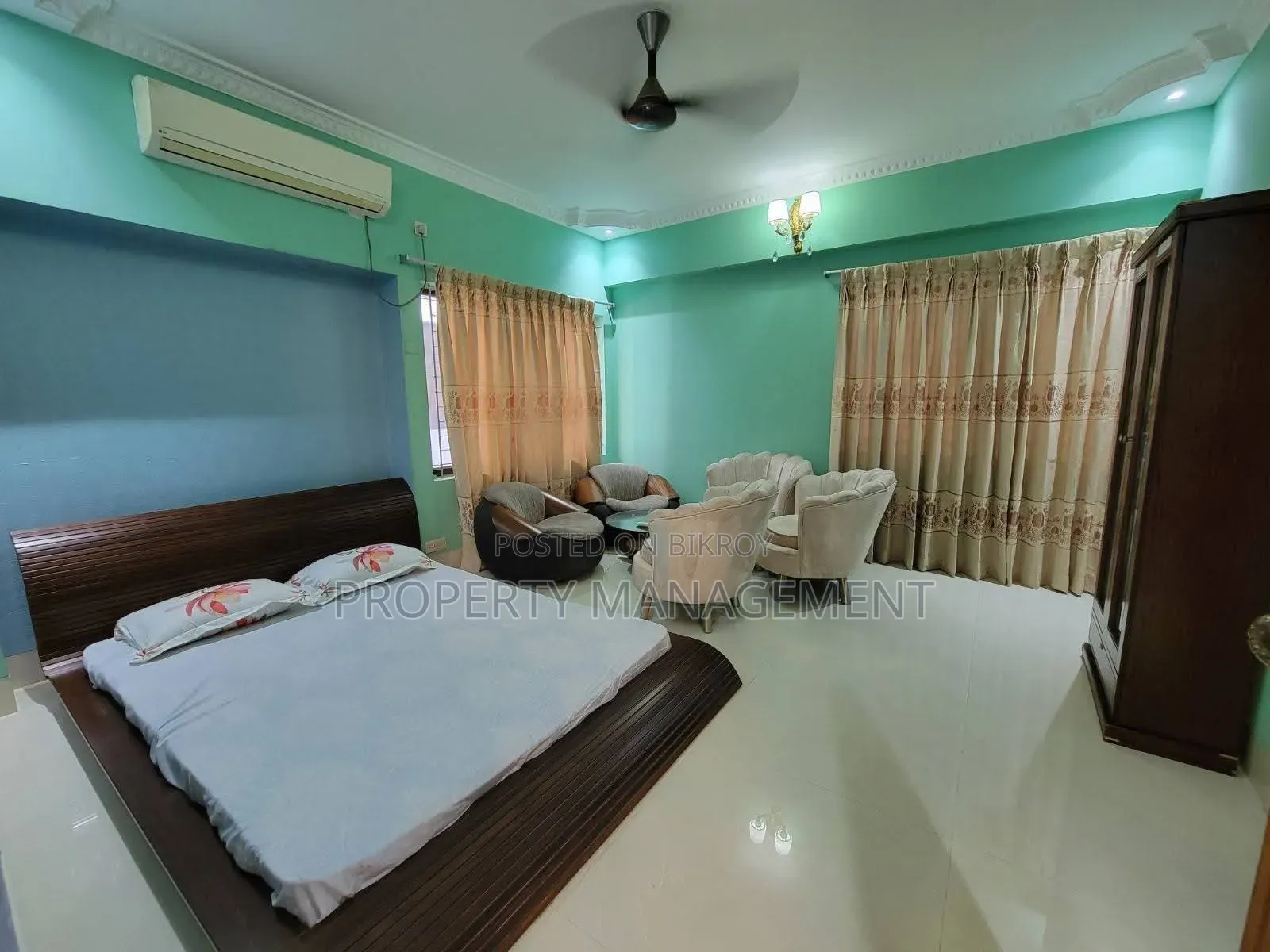 গুলশানে ভাড়ার জন্য ৩ বেডরুমের ফার্নিশড অ্যাপার্টমেন্ট