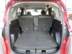 Toyota Sienta 2021 Red