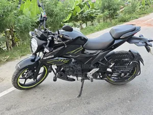 সুজুকি জিক্সার ২০২৬ ব্ল্যাক