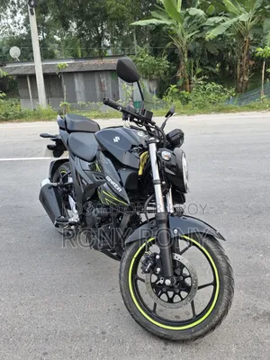 সুজুকি জিক্সার ২০২৬ ব্ল্যাক