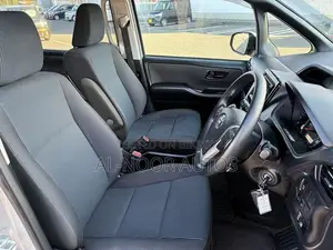 Toyota Noah 2.0 FWD (8 Seater) 2021 Silver