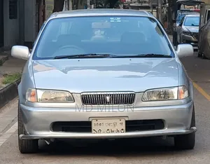 টয়োটা স্প্রিন্টার ১৯৯৯ সিলভার