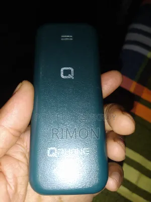 মোবাইল ফোন কালো