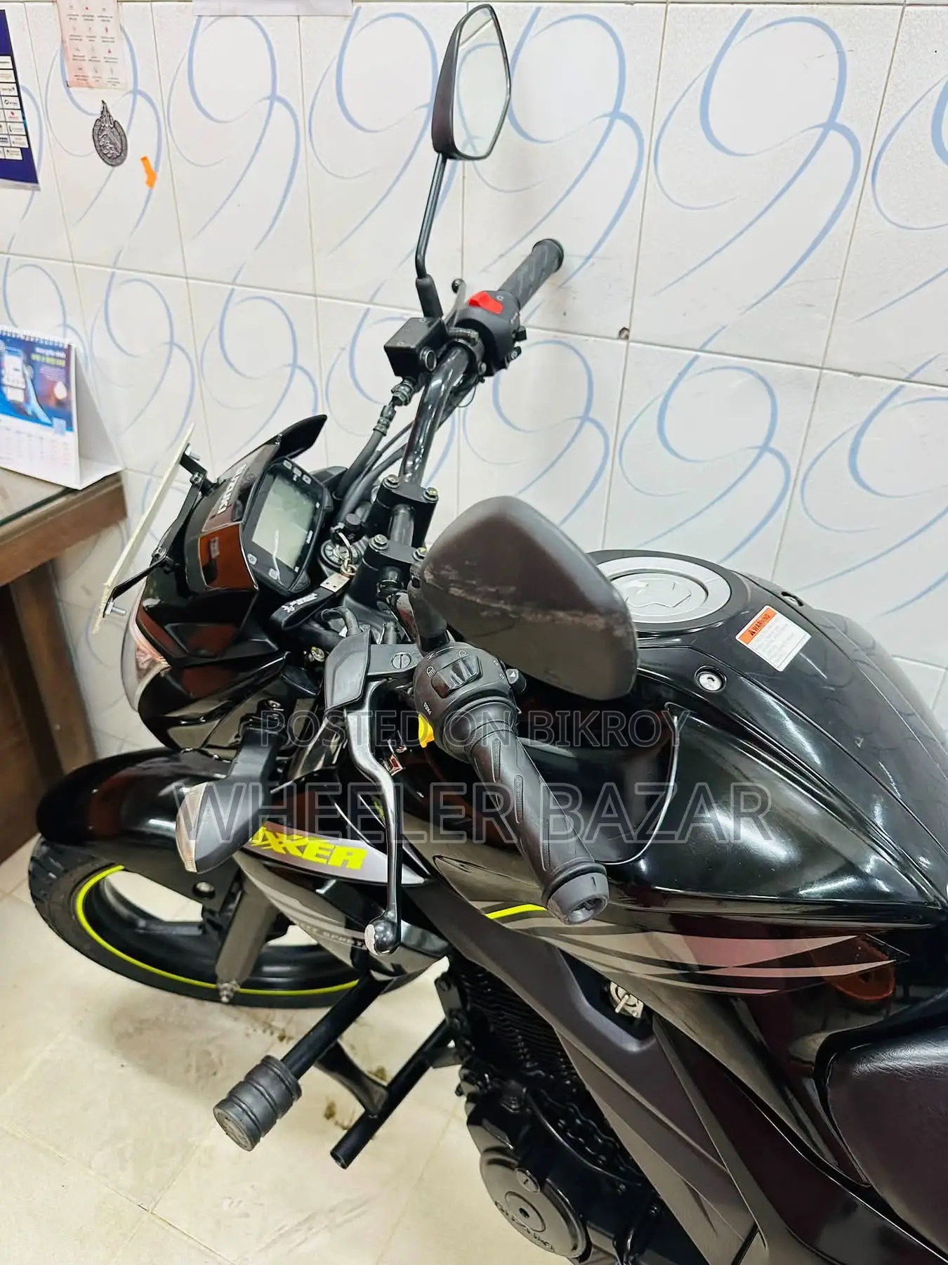 সুজুকি জিক্সার ২০২৬ কালো