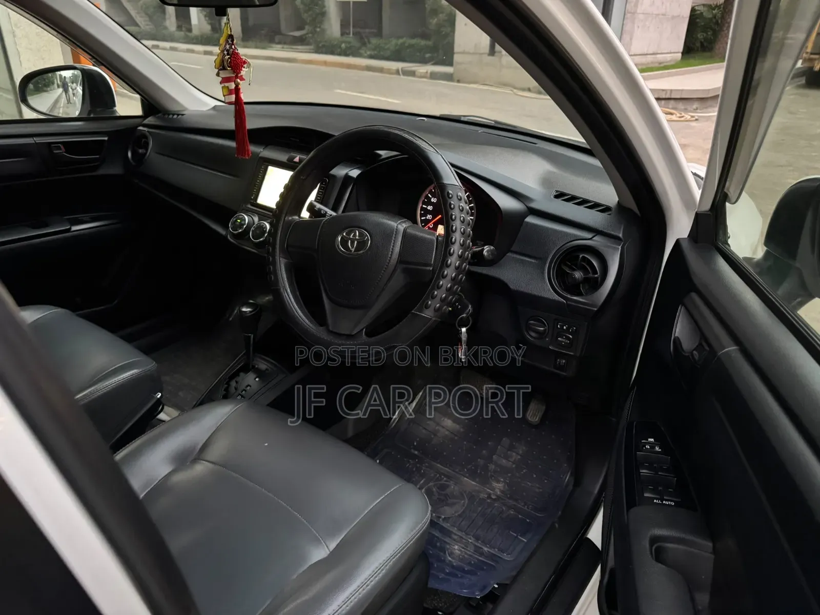 Toyota Axio 1.5 X 2WD 2017 Pearl