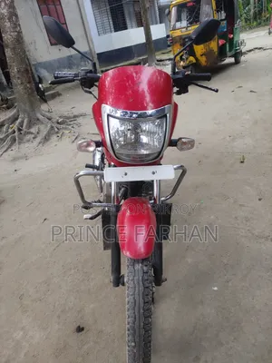 টিভিএস রাradeon ২০১৯ লাল