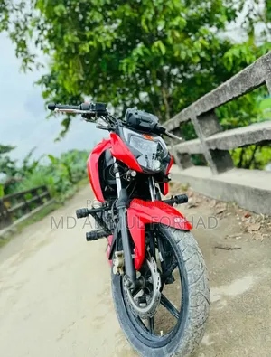 TVS Apache 160 4V 2019 Red