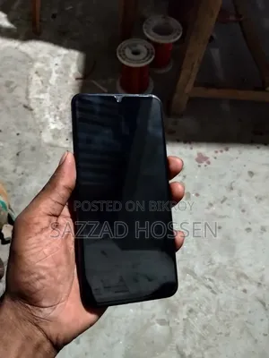 Vivo V21e 128 GB Purple